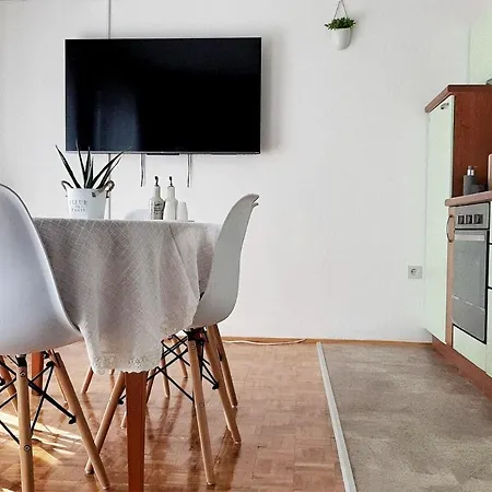 Korni Apartment